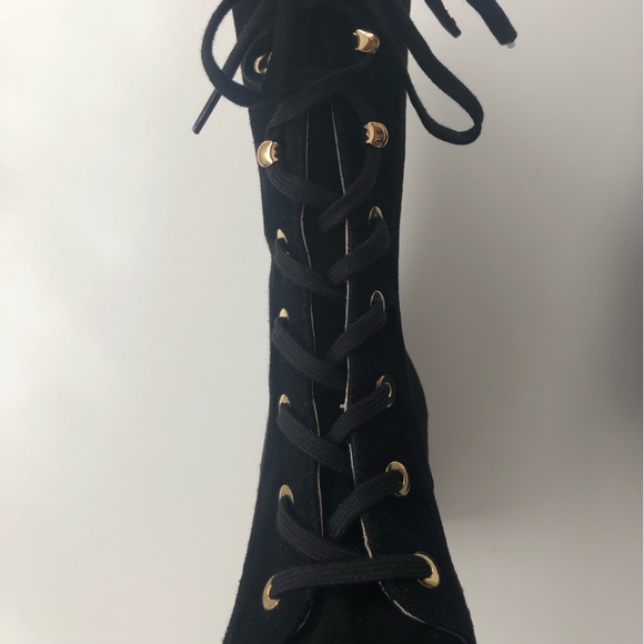 Stuart Weitzman Nichelle Black Suede Block-Heel Booties Lace-Up Size 8 Grommets - Picture 10 of 14